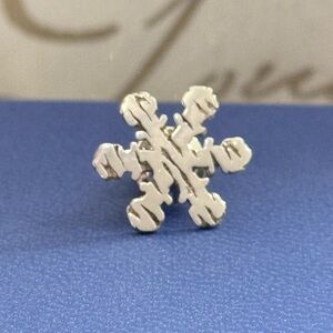 John Hardy .925 Sterling Silver Snowflake Pin / Tie Tac